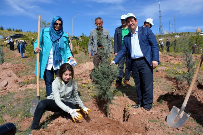 Aksaray Belediyesinden Hatıra Ormanı