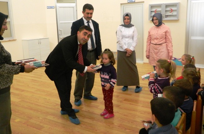 Gülağaç’ta Öğrencilere Ağız Bakım seti dağıtıldı