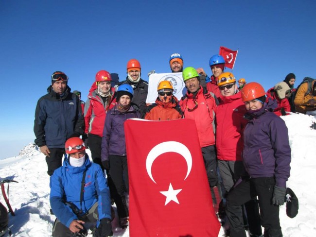 Polis Haftası Nedeniyle Hasandağı zirve Tırmanışı‏ yaptılar