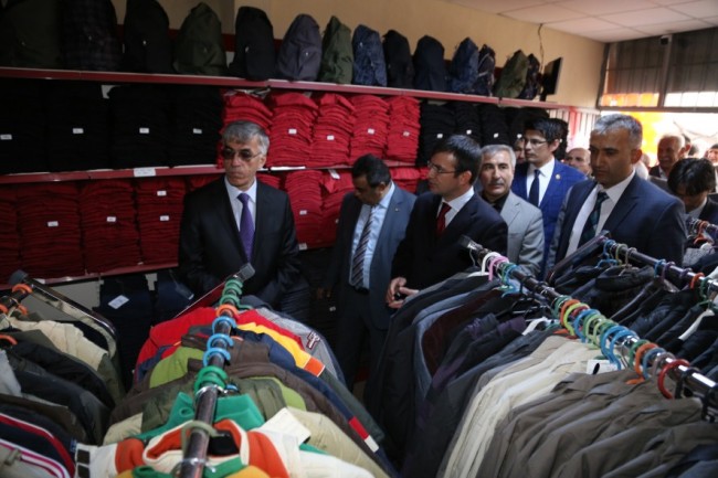 Yunus Emre Sosyal Market düzenlenen törenle açıldı