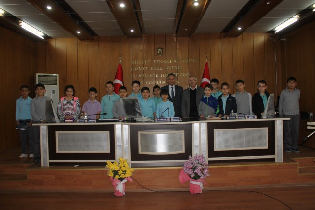 İl Genel Meclisi Ak İrfan Koleji Öğrencilerine Yerel Yönetim Dersi‏