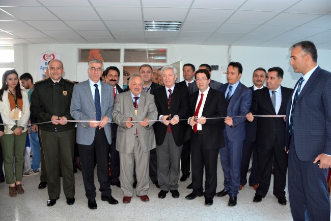 “Medeniyetimizin Şafağında Yunus Emre” Sempozyumu