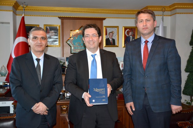 “Kütüphaneler Medeniyetimizin Hazinesidir”