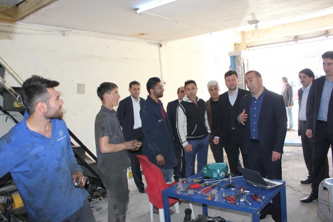 ‘Sizlerle istişare yaparak doğru zamanda doğru adımlar atacağız’