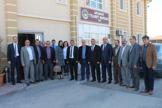 Hizmetlerimizle Başbakanımıza,  Ak davamıza, Aksaray’ımıza layık olmalıyız