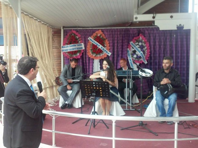 Anneler Gününe Özel Mine Gez Konseri Düzenlendi