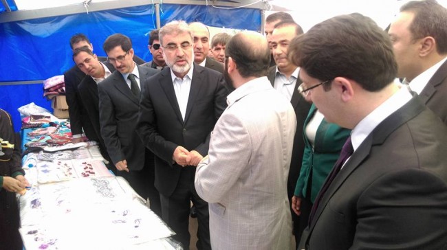 Bakan Yıldız Buhara hizmet ve eğitim derneği kermesini Ziyaret Etti