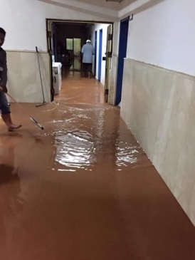Aksaray’da Yağış Sonrası Hastaneyi Su Bastı