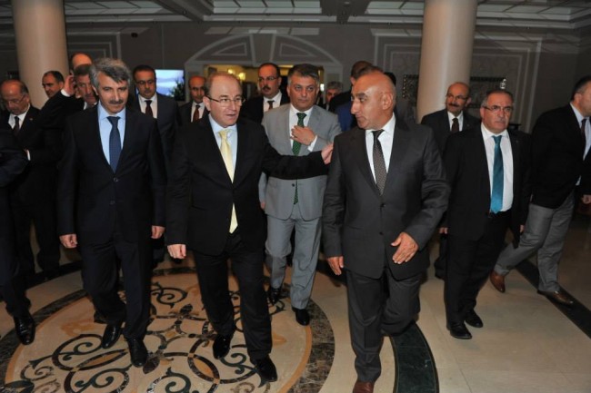 Kılıç, Vilayetler Hizmet Birliği Encümeni ve Yönetim Kurulu Üyesi olarak seçildi