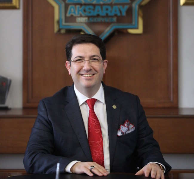 Baba, Aileyi Bir Arada Tutan Manevi Güçtür