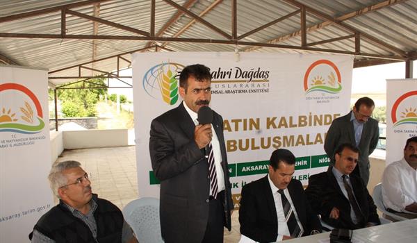 Akin Köyünde Anıza Doğrudan Ekim Konulu Tarla Günü Düzenlendi