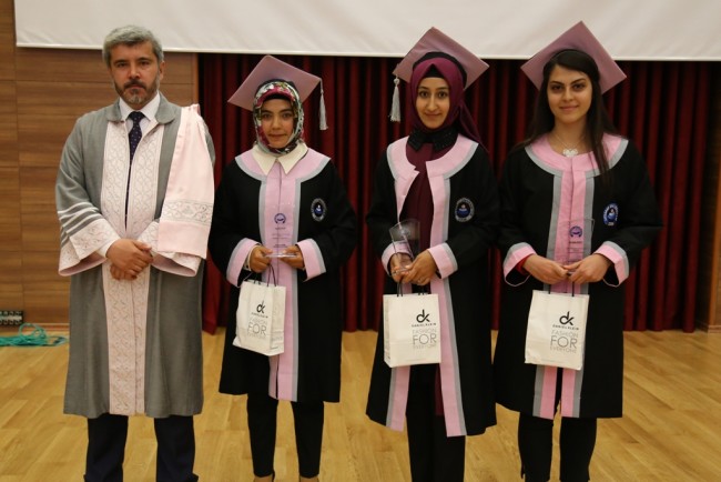 Mezuniyet Törenleri Sona Erdi