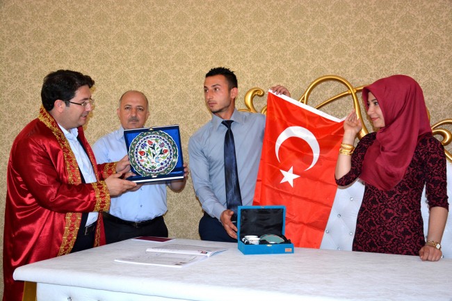 Sel Mağduru Genç Kızın Nikahını Başkan Yazgı Kıydı