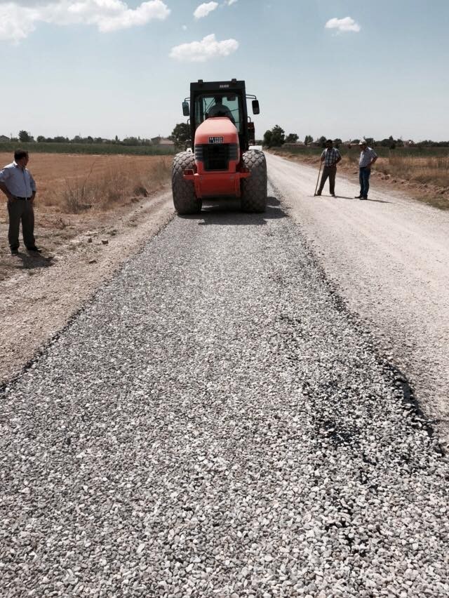 Yeşilova’da Asfaltsız Yol Kalmayacak