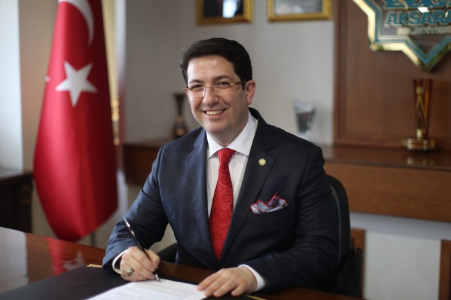 Aksaray 3 Bakanla Kabinede…