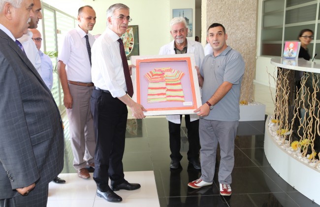 Vali Ataklı Bakım Merkezini Ziyaret Etti