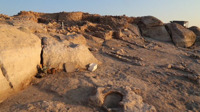 Sular Çekildi 7 Bin Yıllık Kent Ortaya Çıktı
