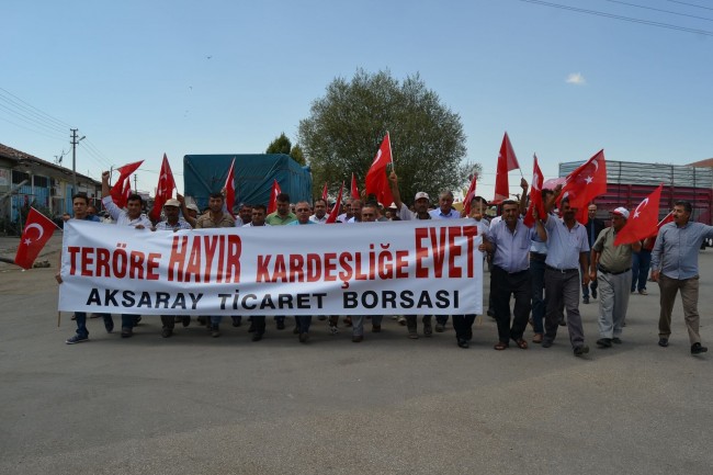 Aksaray’da “Teröre Hayır Kardeşliğe Evet” Yürüyüşü Düzenlendi
