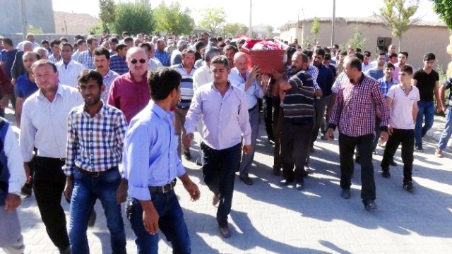 Kazada Ölen 3 Kişiden 2’si Toprağa Verildi