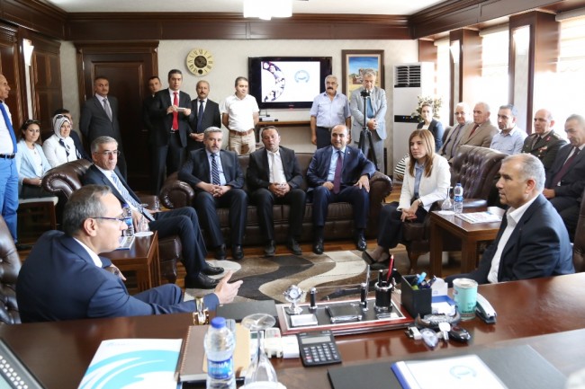 Bakanlar Rektör Şahin’i Ziyaret Etti