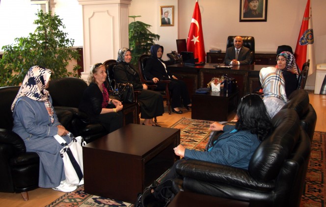 Aksaray Kadın Platformu şehit ailesini ziyaret etti