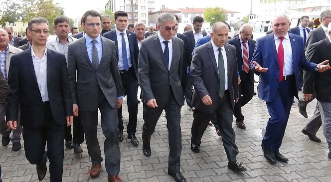 Enerji Ve Tabii Kaynaklar Bakanı  Alaboyun Eskil’i ziyaret etti