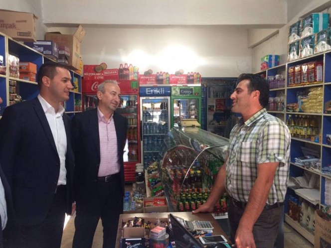 Milletvekili Yaldır Esnaf İle Kucaklaştı