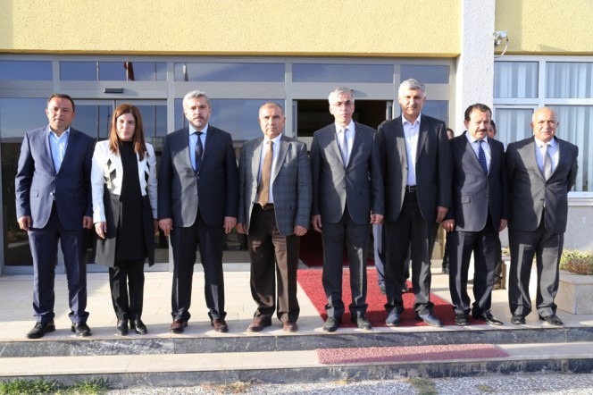 Bakan Alaboyun Rektör Şahin’i Ziyaret etti