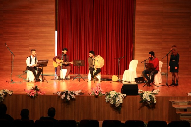 ASÜ İçin Çal Grubu Öğretmenler İçin Sahneye çıktı