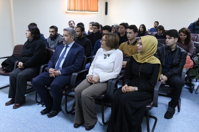 Üniversite “Evrensel Şehir” Demektir