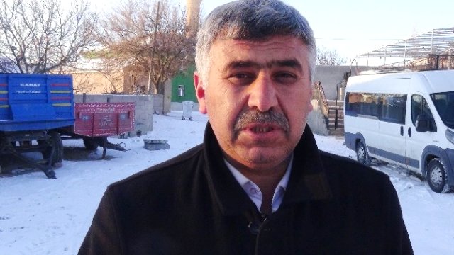 Sokak Lambaları Yanmayan Köylüler Yardım Bekliyor