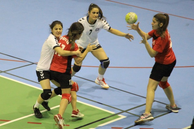 ASÜ’lü Sporcular 2014-2015 Sezonunda 44 Madalya Kazandı