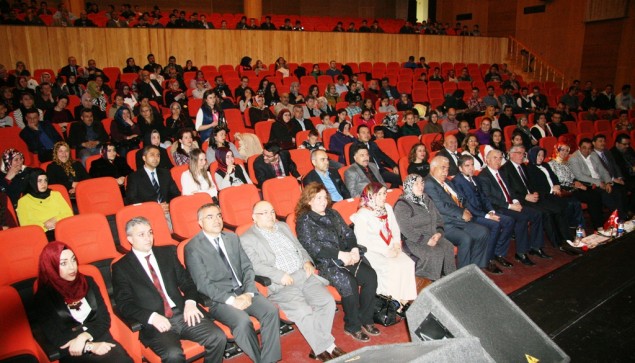 ‘Aile İçi İletişim’ konferansı yapıldı