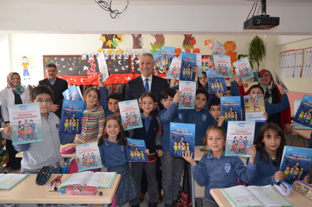 Aksaray SGK minik yüreklerle kucaklaştı