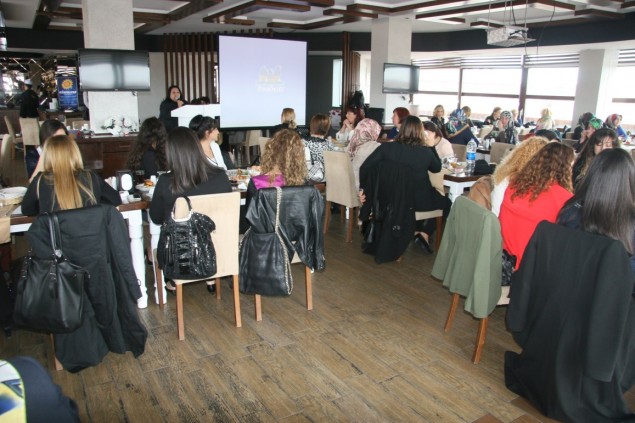 Kadın Platformu kahvaltı programı düzenledi