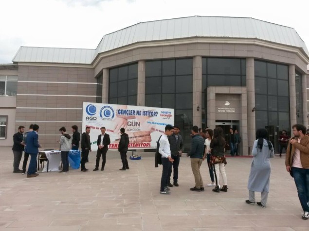 AGD Organize Ettiği Fikir Duvarı Çalışmasına Yoğun İlgi