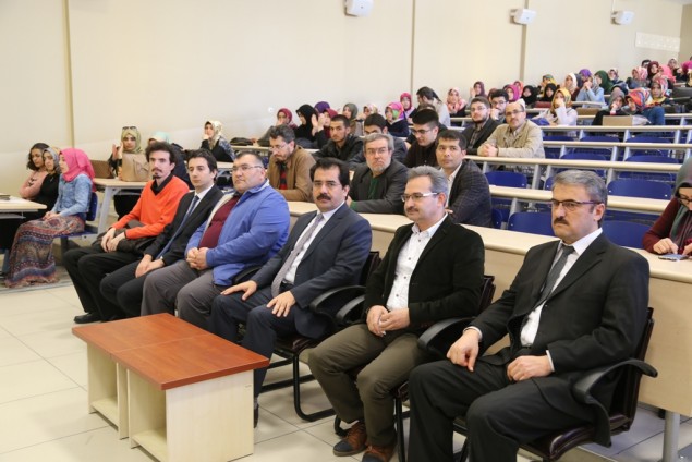 Mehmet Akif Misali Değerlere İhtiyacımız Var