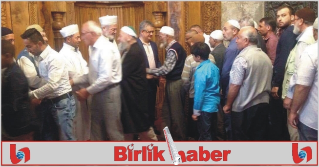 Vali Pekmez vatandaşlarla bayramlaştı