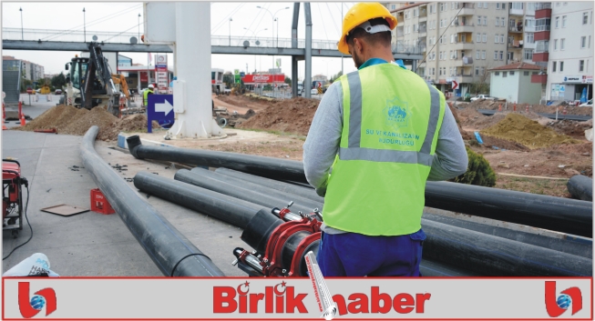 Karayolunun Altından Geçen 35 Yıllık Eski Boru Değişti