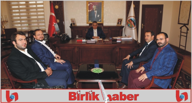 AGD Genel Başkanı Salih Turhan Vali Aykut Pekmez’i ziyaret etti