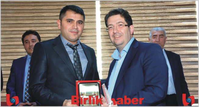 Başkan Yazgı, kar temizleme çalışmasında çalışan belediye personeline teşekkür etti