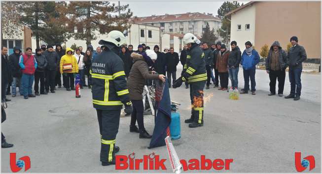 İtfaiye, Yangına Müdahale Eğitimi Veriyor