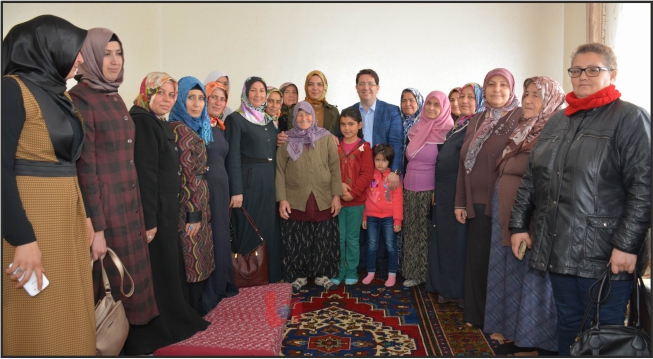 Hanımlar “Güçlü Bir Türkiye İçin ‘EVET’ Diyor