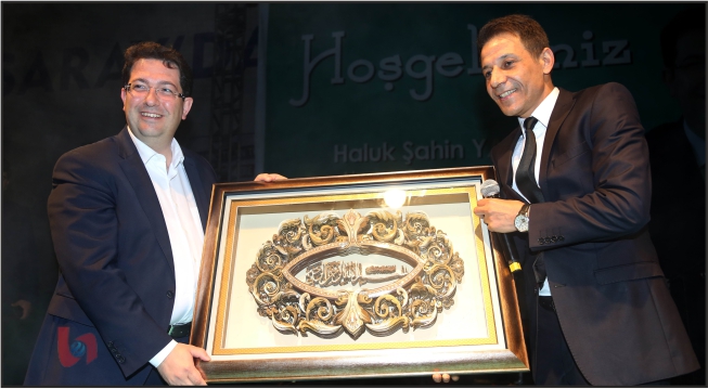 Ünlü Sanatçı Aksaray’da Hayranlarıyla Buluştu