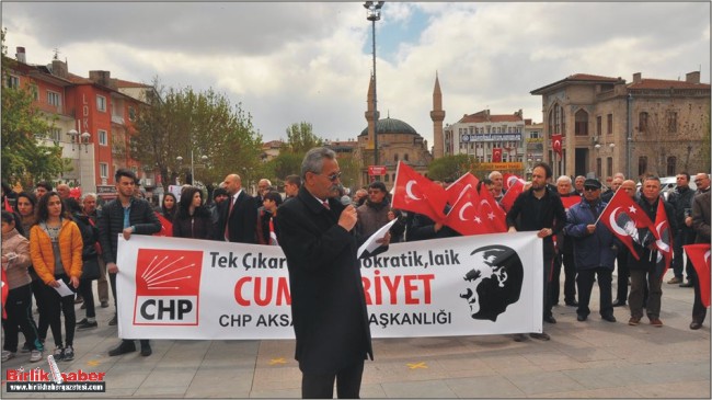 CHP Aksaray Teşkilatı 23 Nisan’ı Kutladı Ve Anıta Çelenk Koydu