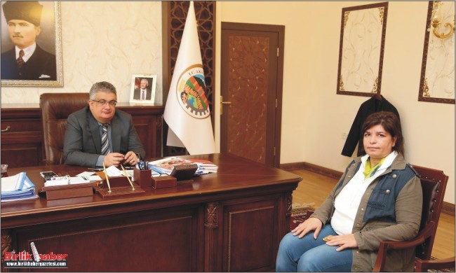 OSB’de yatırım yapan Aksaraylı iş kadını Akkurt Vali Pekmez’i ziyaret etti