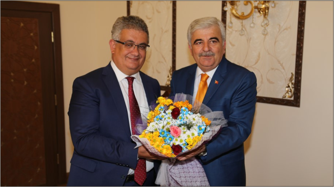 Ahilik Haftası Kutlama Komitesi Vali Aykut Pekmez’i ziyaret etti