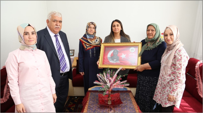 Şehit ailesi ve gaziye anlamlı ziyaret