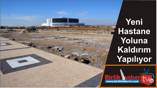 Yeni Hastane Yoluna Kaldırım Yapılıyor