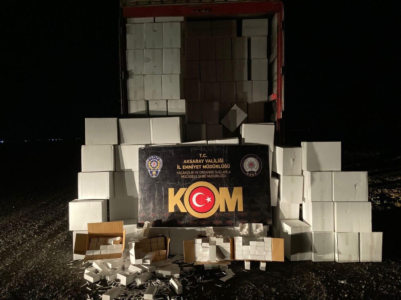 Aksaray’da bandrolsüz boş makaron ele geçirildi